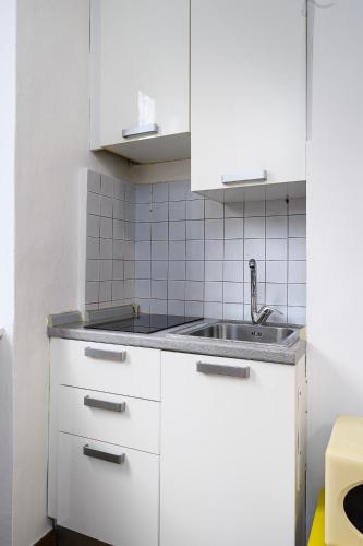 Insubria 8-dx - Monolocale Cool