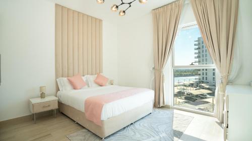 1BR Heaven in Yas Waterworld Yas Bay