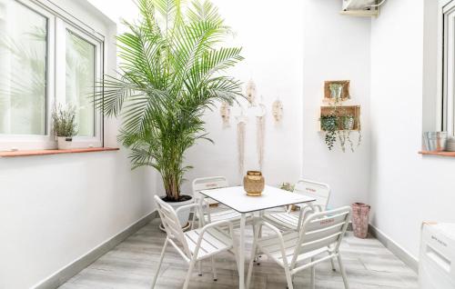 2 Bedroom Gorgeous Apartment In Nerja