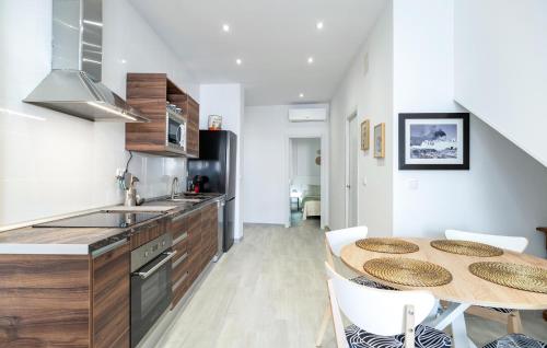 2 Bedroom Gorgeous Apartment In Nerja