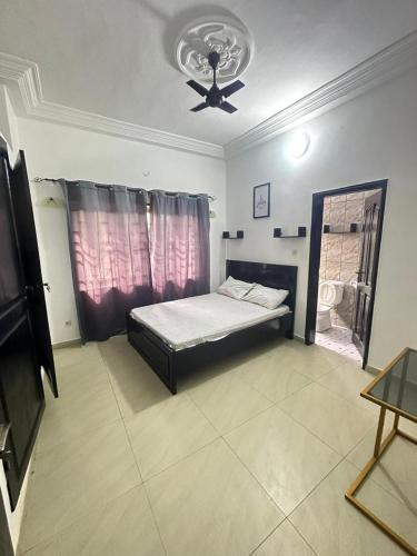 2 bedroom and a parlor