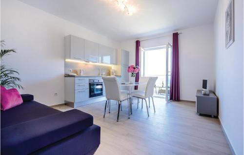 One-Bedroom Apartment In Cavtat