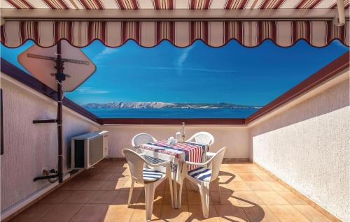 2 Bedroom Stunning Apartment In Novi Vinodolski