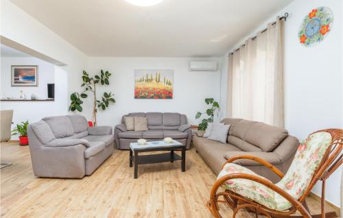 Awesome Home In Fazana