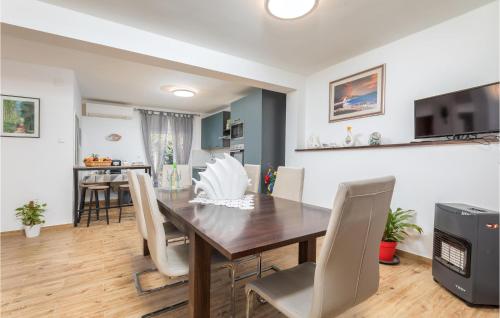 Awesome Home In Fazana