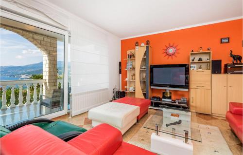 4 Bedroom Nice Apartment In Rijeka