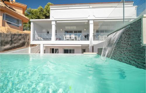 Beautiful Home In Marbella With Wifi