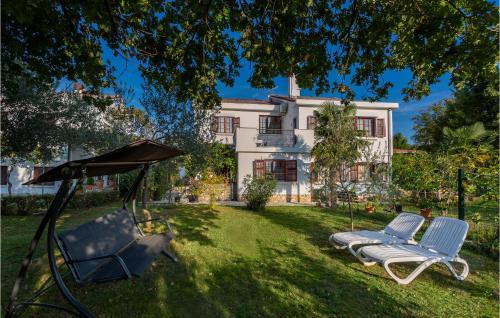 Cozy Apartment In Malinska With Kitchen