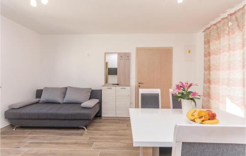 One-Bedroom Apartment In Biograd Na Moru