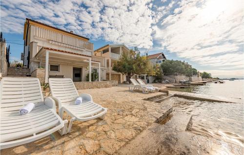 Amazing Apartment In Bibinje With House Sea View