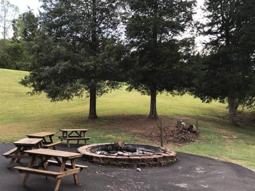 Zahrada ubytování Woodson Bend Resort Condo 7-3 Extremely Large Luxury 1 Bedroom Sleeps 6
