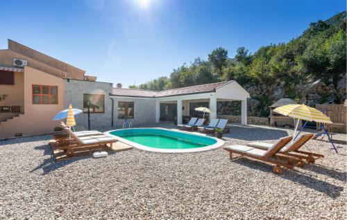 Amazing Home In Kula Norinska With Wifi