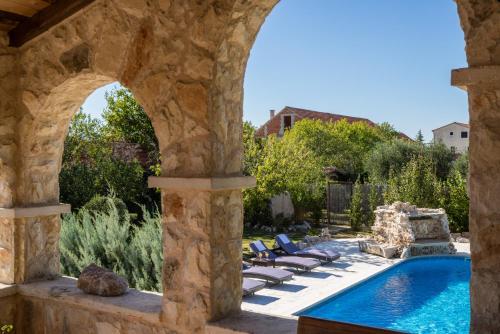 Πισίνα στο ή κοντά στο MY DALMATIA - Villa Olea with private heated pool and sauna