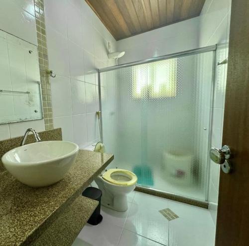 Ένα μπάνιο στο Linda Casa Na Barro Do Jacúipe