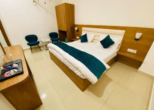 Katil atau katil-katil dalam bilik di RY Luxuries hotel