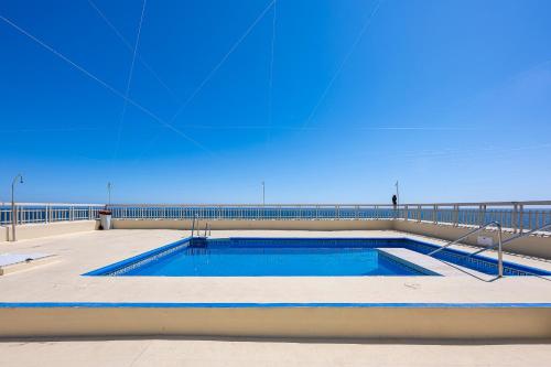 Marbella Center Bechfront 4 persons