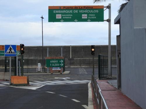 Afbeelding uit fotogalerij van Sailingboat, next to ferry in Santa Cruz de la Palma