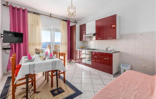 2 Bedroom Awesome Apartment In Novi Vinodolski