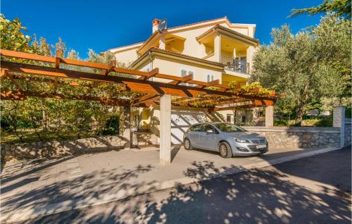 1 Bedroom Cozy Apartment In Krk