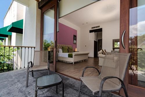 Χώρος καθιστικού στο Radisson Hotel Cuernavaca