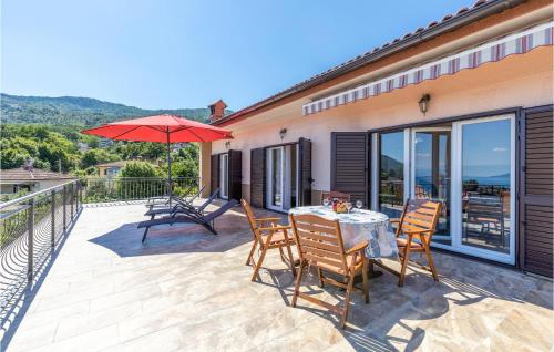 Beautiful Apartment In Lovran With House Sea View