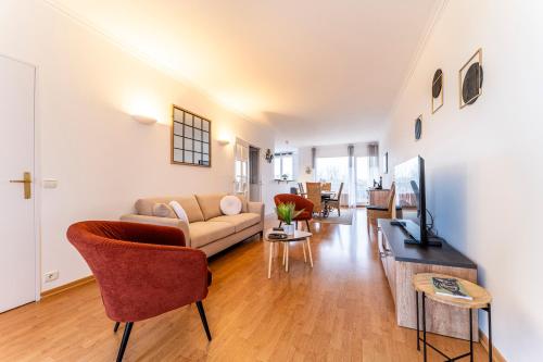 Photo de la galerie de l'établissement Le Zénith - Hypercentre - 2 chambres - Métro - Tramway - Parking - Wifi, à Roubaix