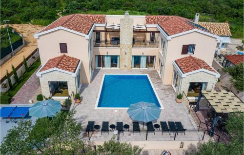 Beautiful Home In Sukosan With Sauna