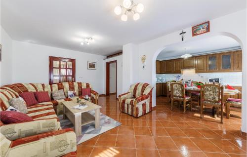 Beautiful Apartment In Pula With Wifi