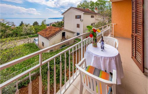 Lovely Apartment In Lovran With Wifi