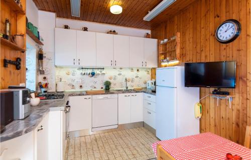 Kuchyň nebo kuchyňský kout v ubytování Holiday Home Orebic With Sea View I