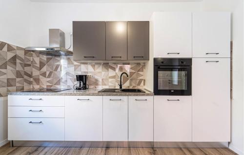 Amazing Home In Biograd Na Moru