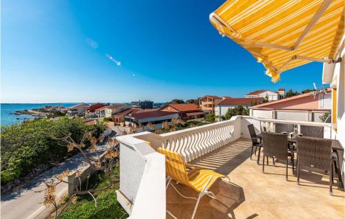 2 Bedroom Stunning Apartment In Vir