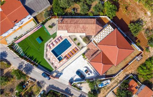 Lovely Home In Vir With Sauna