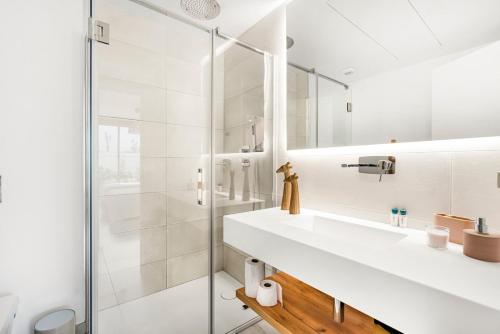 Apartamento de Lujo con Vista al Mar