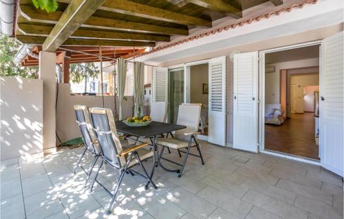 Amazing Home In Barbat With Kitchen