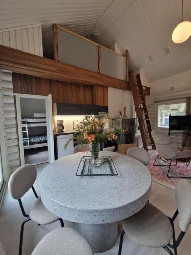 Kuchyň nebo kuchyňský kout v ubytování Log cabin Syöte