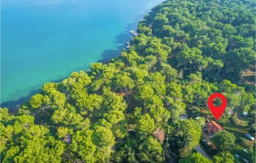 1 Bedroom Cozy Apartment In Premantura