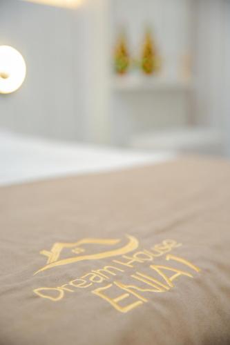 Una cama o camas en una habitación de Dream house Enia 1