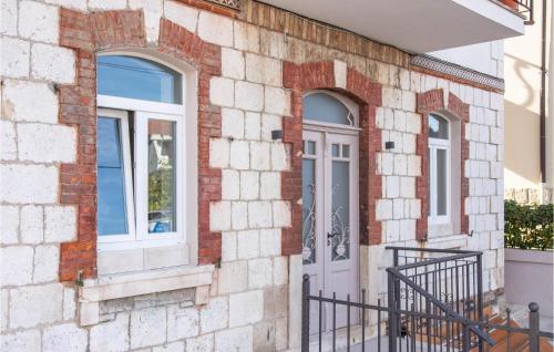 Stunning Apartment In Split With Wifi