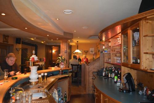 Loungen eller baren på Waldecker Taverne