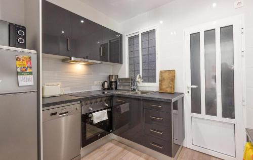 Amazing Apartment In Torrevieja With Wifi