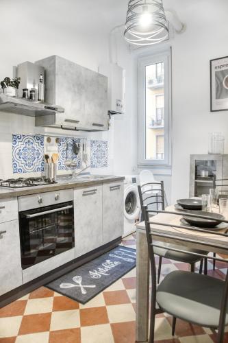 Charming Darsena Suite - amazing position next to Navigli