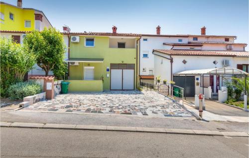 Gorgeous Apartment In Pula With Wifi