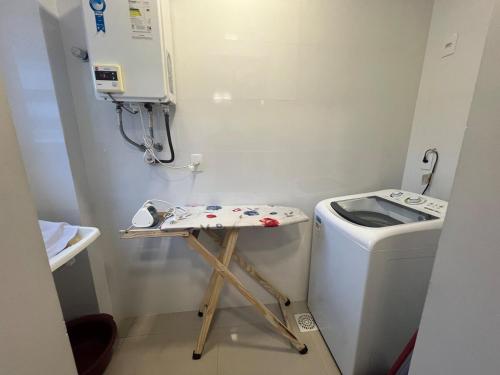 Dapur atau dapur kecil di Apartamento Novo - Próximo a Praia - Shopping Meia Praia