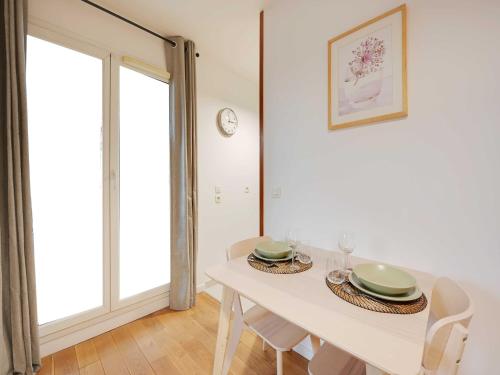 Modern studio 2P - Courbevoie La Défense