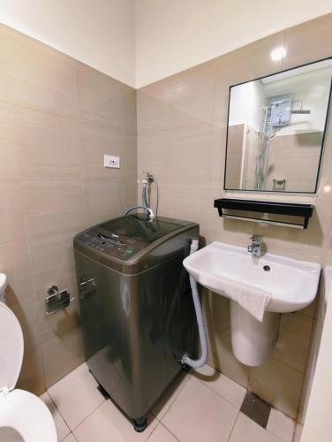 Koupelna v ubytování Shore 2 Tower 3 Modern Loft Near Mall of Asia