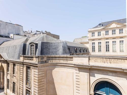 SUPERB apartment in the heart of the Marais