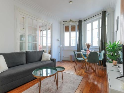 Charm & comfort for 4 in heart of the 15 district