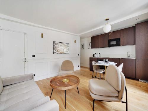 Luxurious getaway 1BDR 2P- Eiffel Tower Invalides