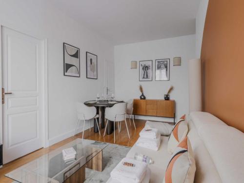 Parisian charm Elegant 1-bedroom apt